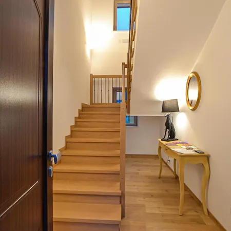 Ferienhaus Awesome In With Wifi Lucinico